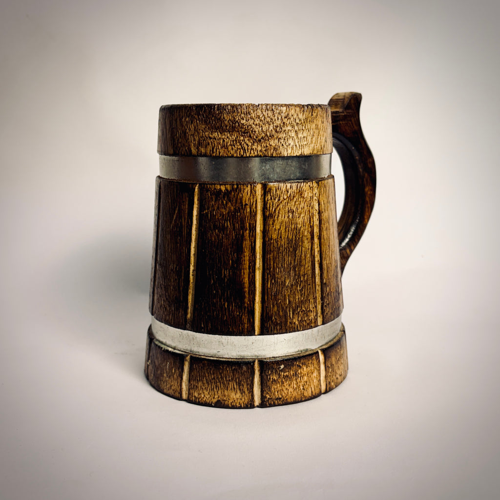 B's Drum Mug: Rustic Oak Wood Tankard